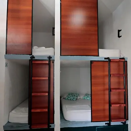 Hostal República *