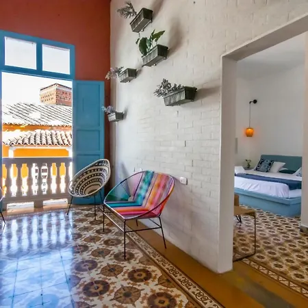 Republica Hostel *